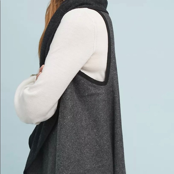 Sold ๐ Samantha Reversible Vest Anthropologie - Picture 3 of 4